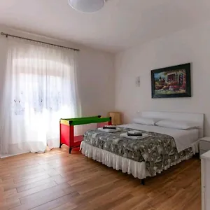  Apartment Rina's House Italy